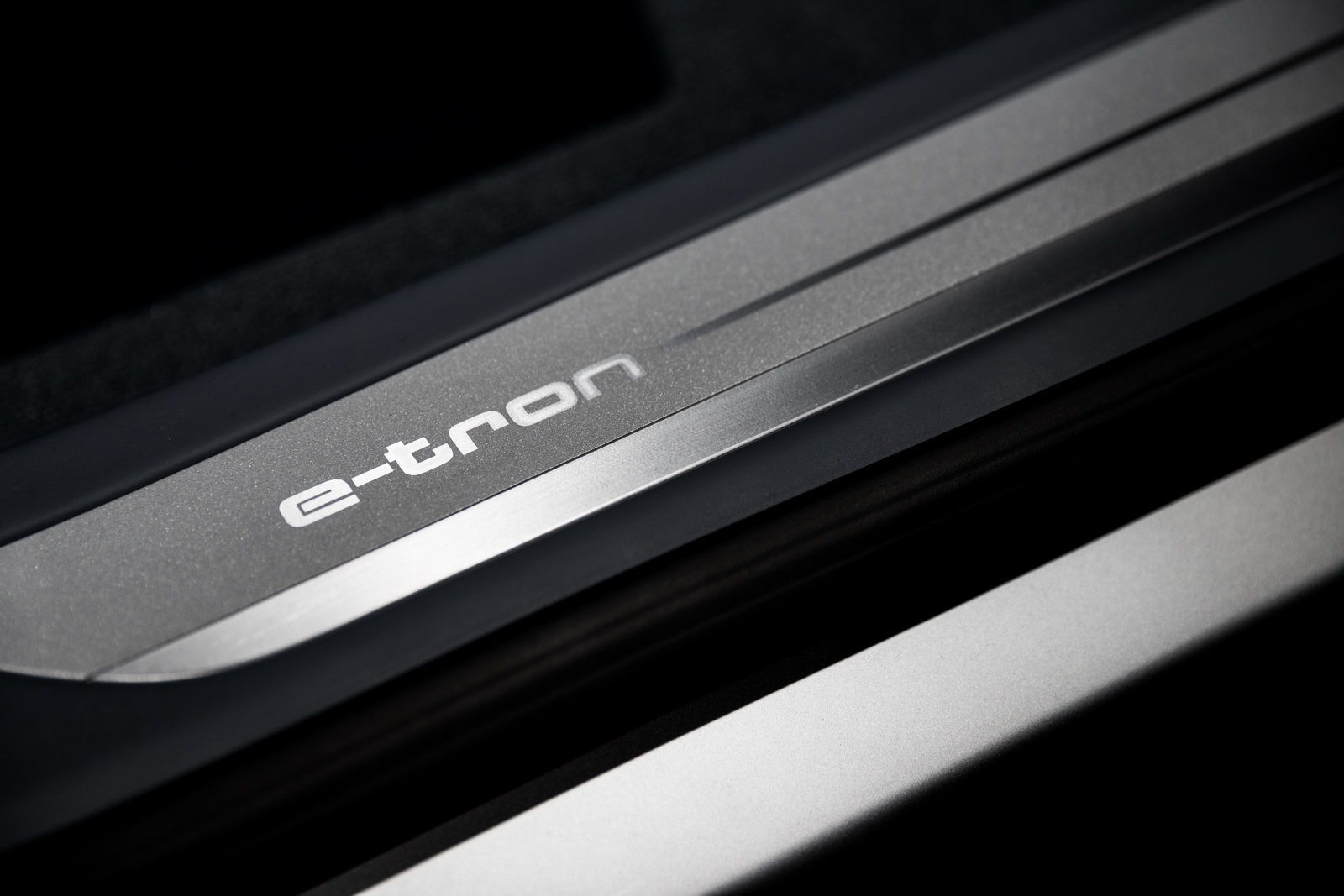 2017 Audi e-tron Sportback Concept