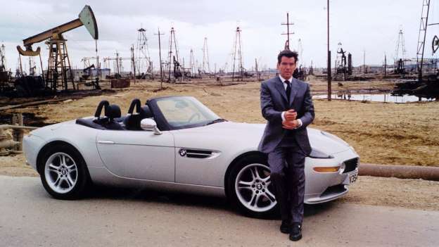 James Bond filmlerinde kullanılan otomobiller