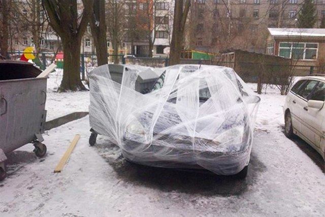 Yanlış yere park ettiler!