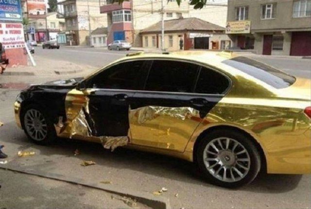 Yanlış yere park ettiler!