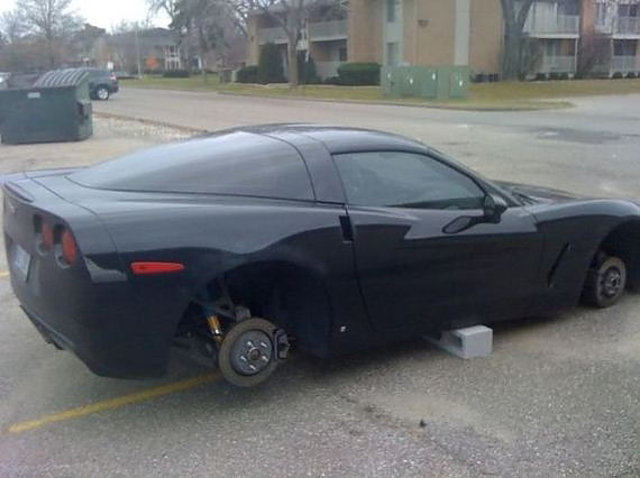 Yanlış yere park ettiler!