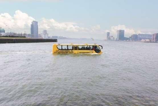 Köprü trafiğine son: Amfibüs