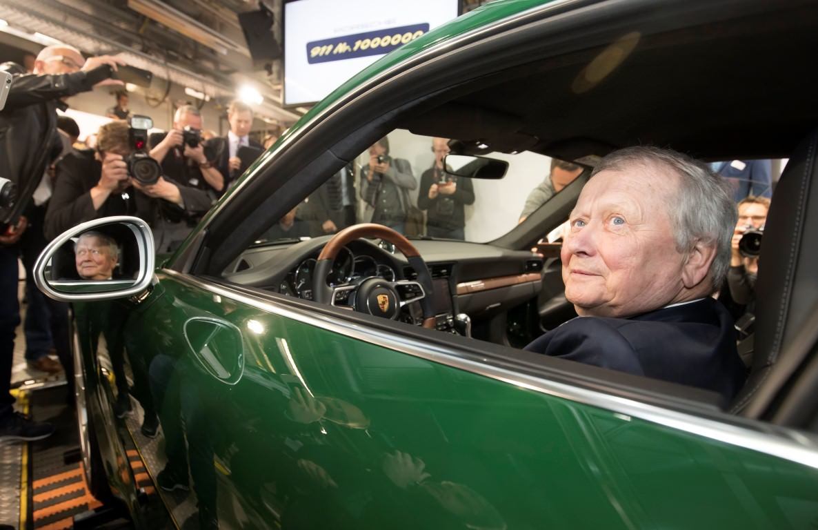 Bir milyonuncu Porsche 911 banttan indi  