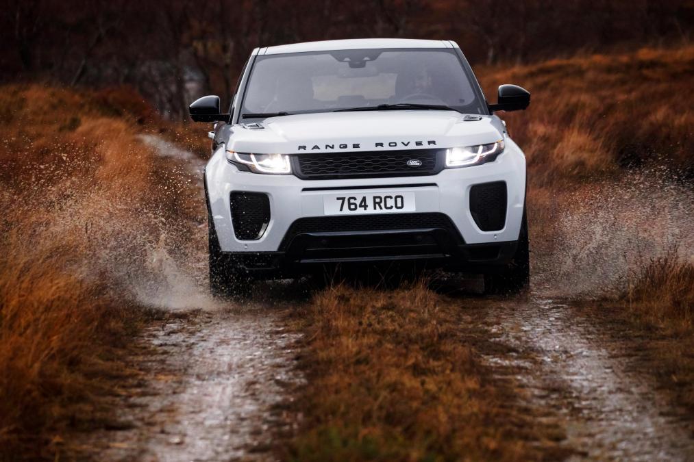 Range Rover Evoque ve LR Discovery Sport’a yeni motorlar geliyor