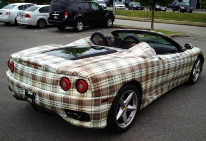 Pahalı otomobillere sıra dışı boya!  