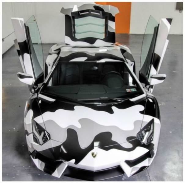 Pahalı otomobillere sıra dışı boya!  