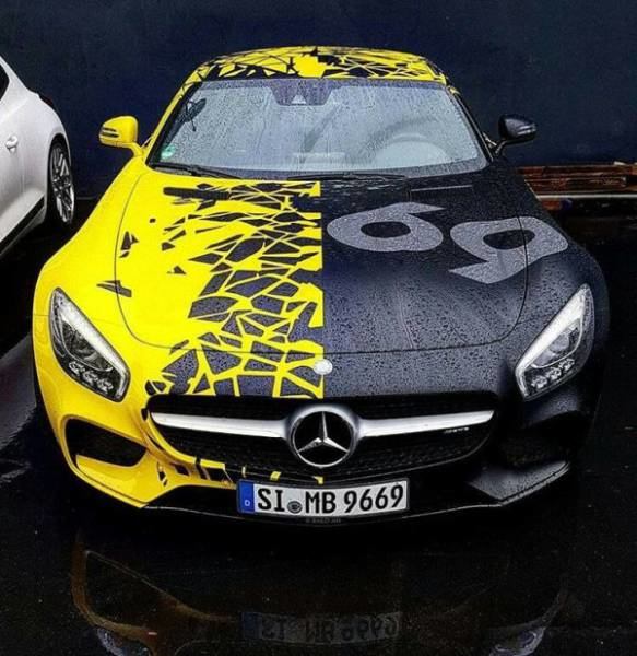 Pahalı otomobillere sıra dışı boya!  