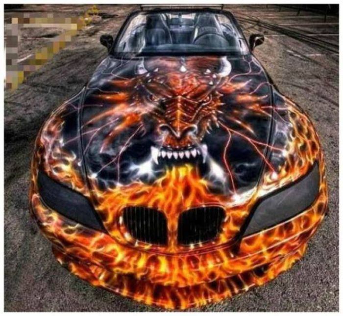 Pahalı otomobillere sıra dışı boya!  