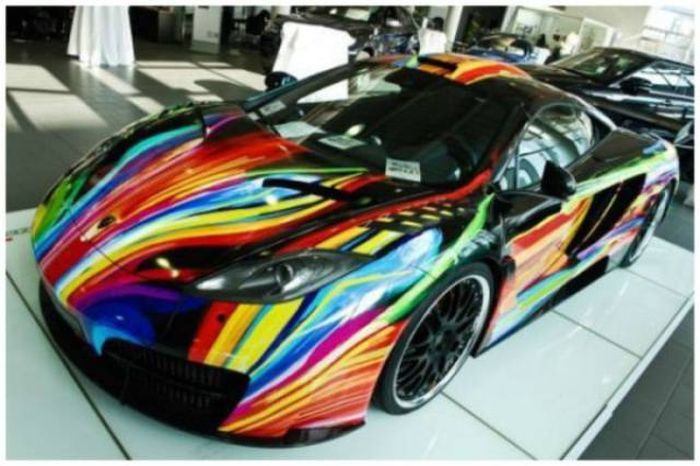 Pahalı otomobillere sıra dışı boya!  