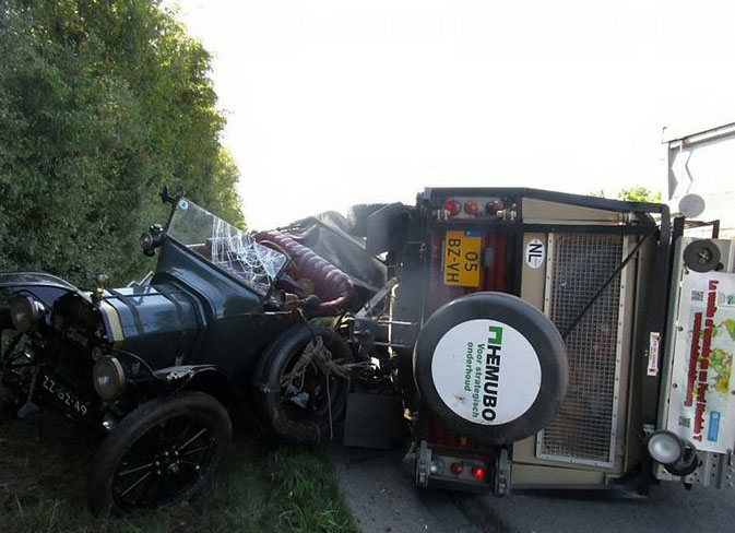 100 yıllık otomobille dünya turu