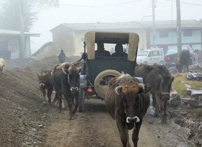 100 yıllık otomobille dünya turu