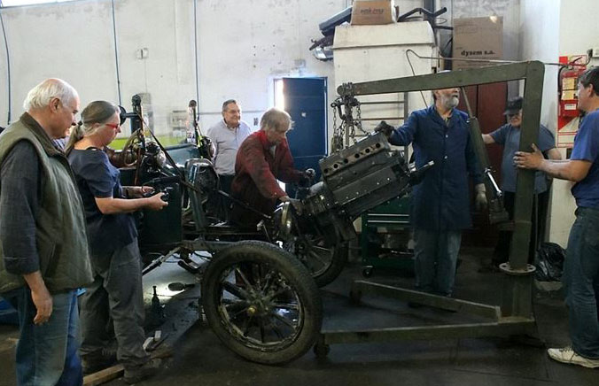 100 yıllık otomobille dünya turu