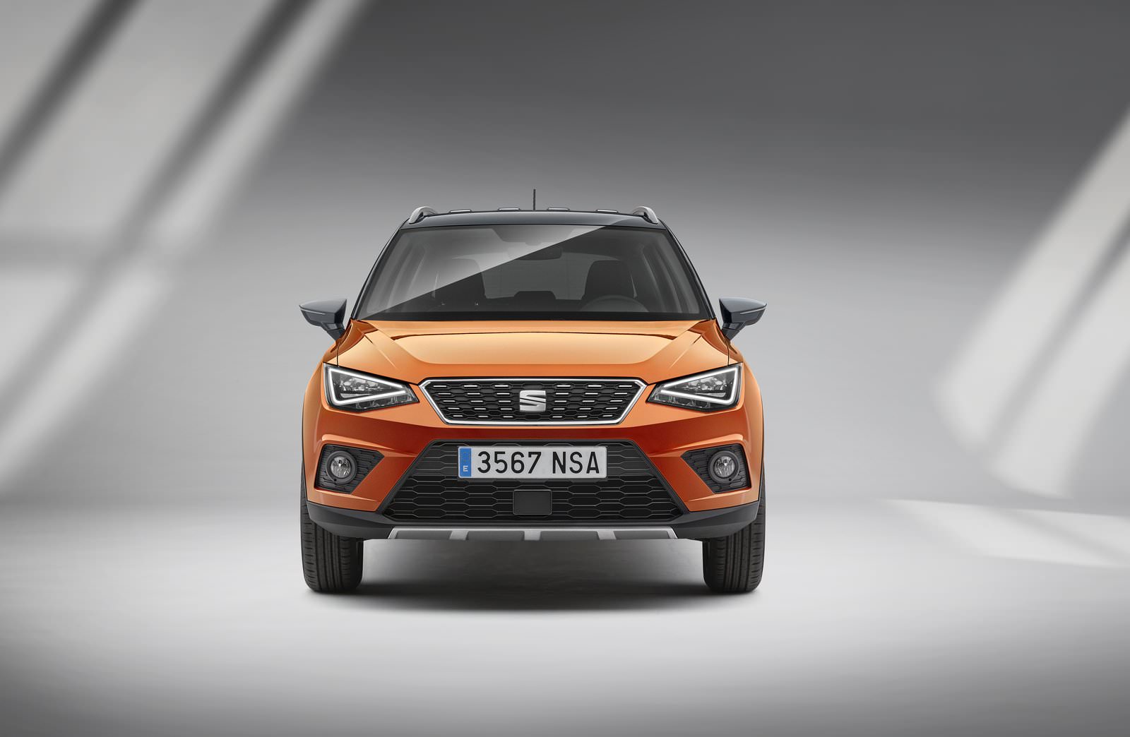 Seat’ın yeni crossover modeli Arona ortaya çıktı