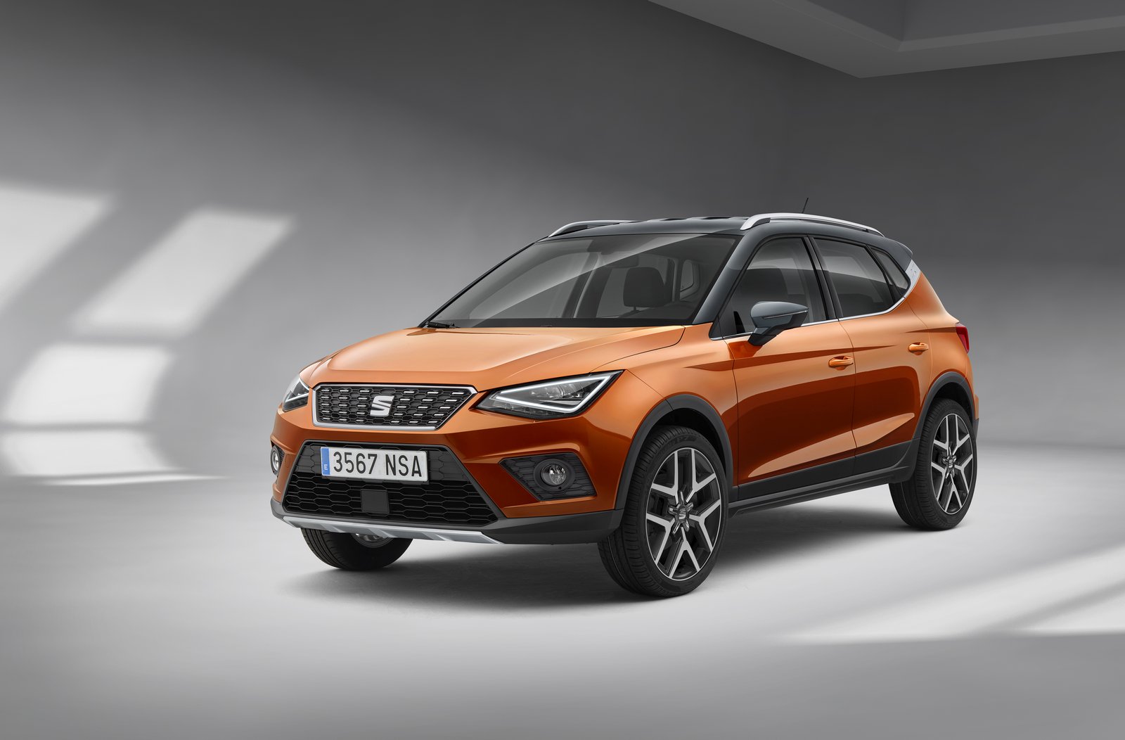 Seat’ın yeni crossover modeli Arona ortaya çıktı
