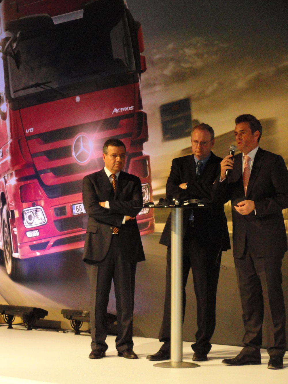 Mercedes-Benz Türk'ün 50 yıllık tarihindeki kilometre taşları