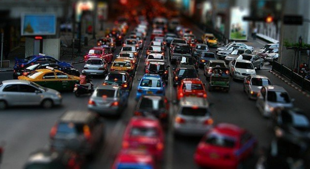 İnsanlar trafikte ne kadar vakit harcıyor?