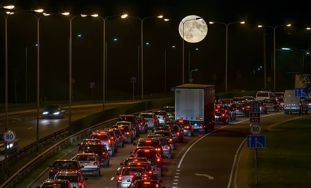 İnsanlar trafikte ne kadar vakit harcıyor?