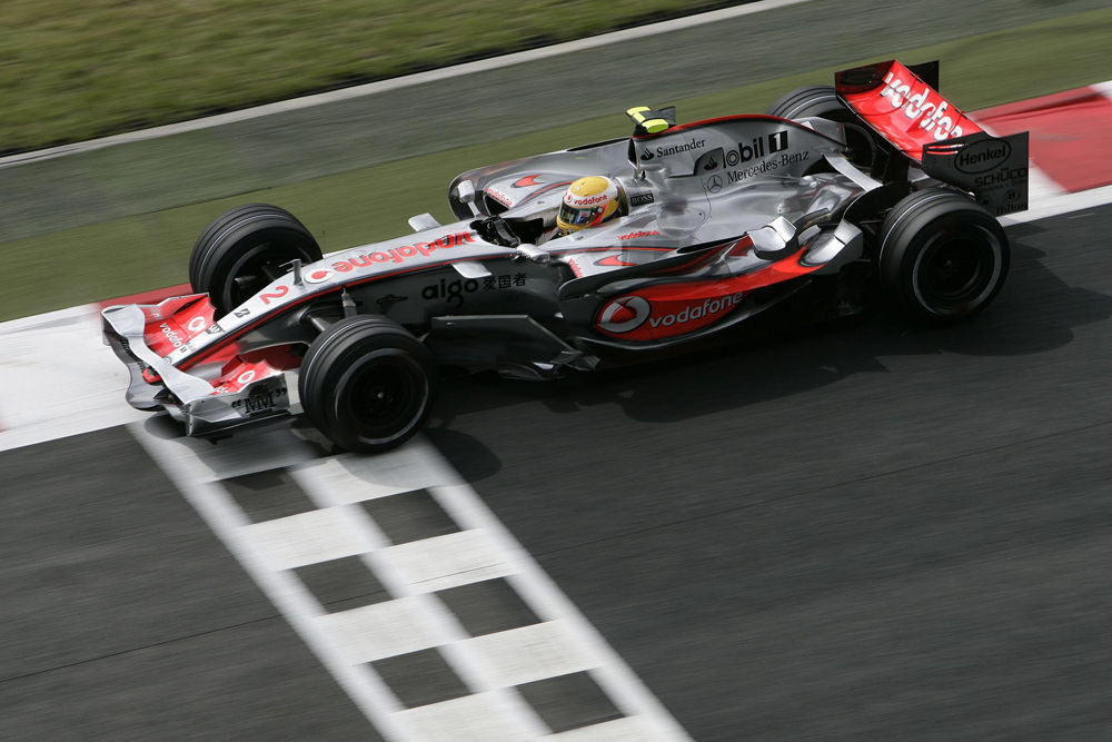 Mercedes-Benz Türk'ün 50 yıllık tarihindeki kilometre taşları