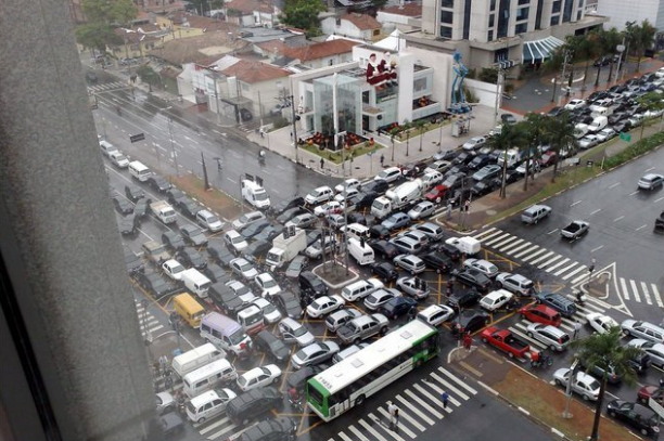 İnsanlar trafikte ne kadar vakit harcıyor?