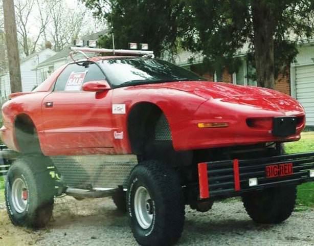 Yollarda görebileceğiniz en çirkin araçlar