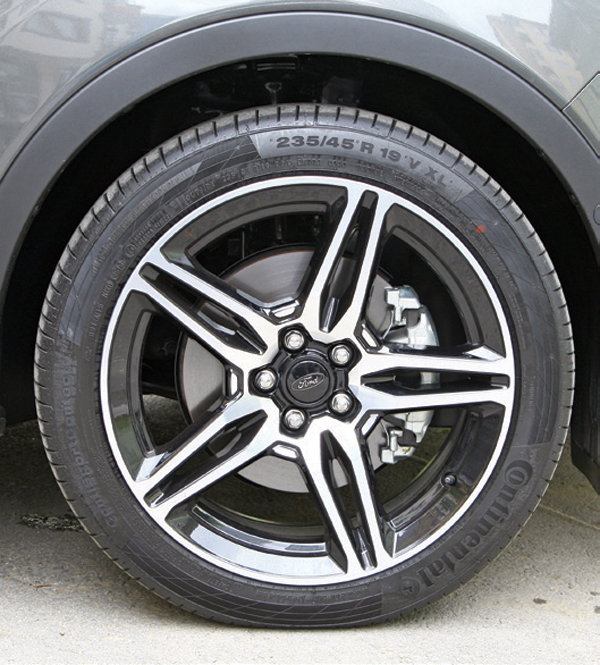 TEST · Ford Kuga 1.5 TDCi Powershift Titanium