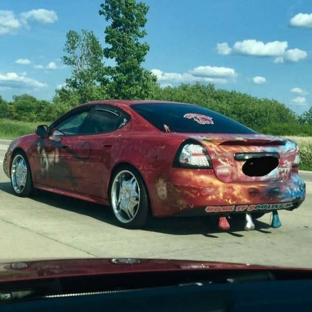 Yollarda görebileceğiniz en çirkin araçlar