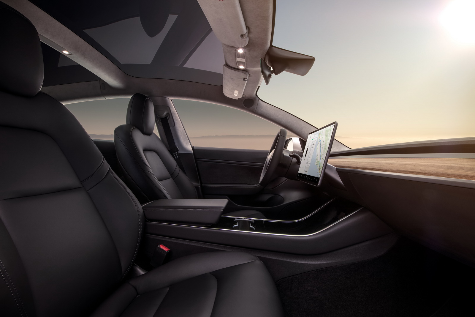 Tesla Model 3 resmen tanıtıldı