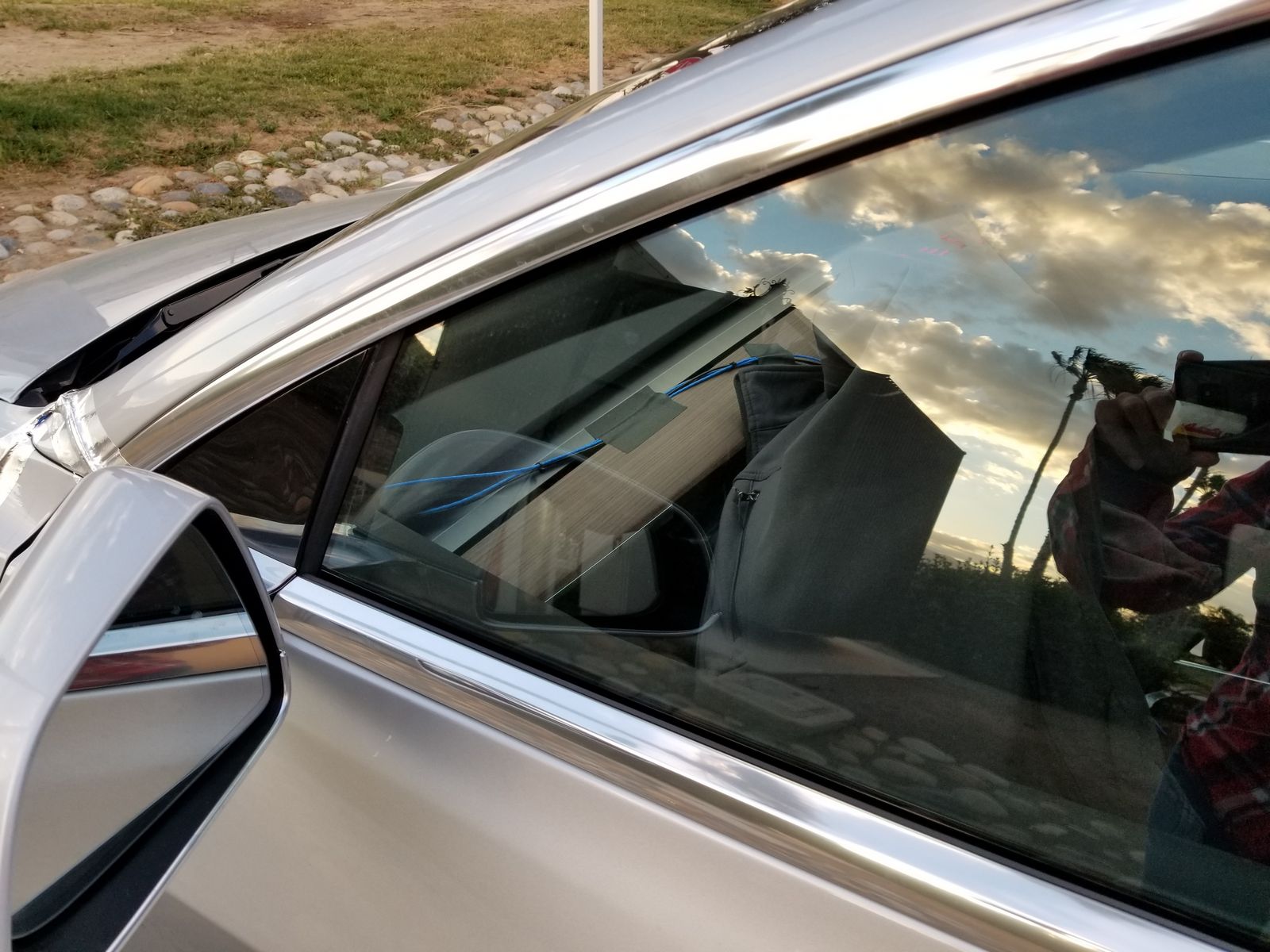 Tesla Model 3 resmen tanıtıldı