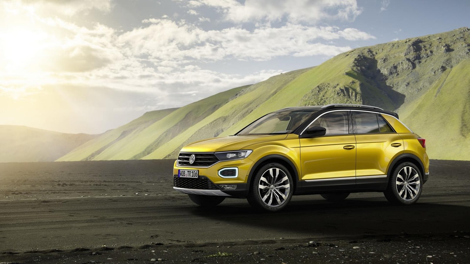 Volkswagen’in yeni kompakt crossover modeli T-Roc tanıtıldı