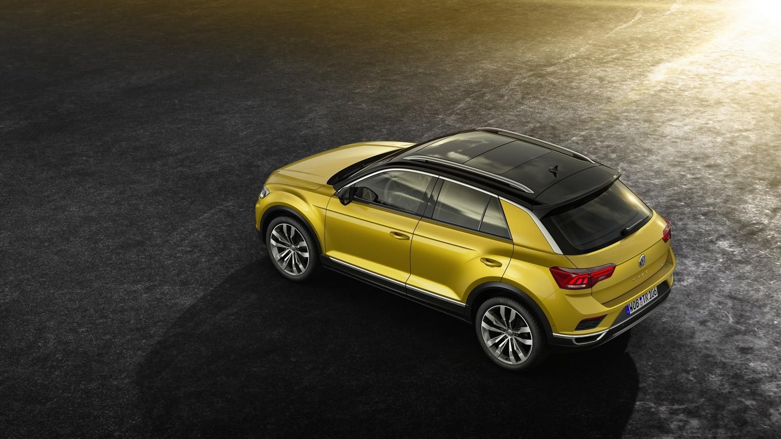 Volkswagen’in yeni kompakt crossover modeli T-Roc tanıtıldı