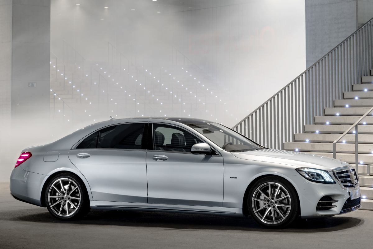 2018 Mercedes-Benz S 560e