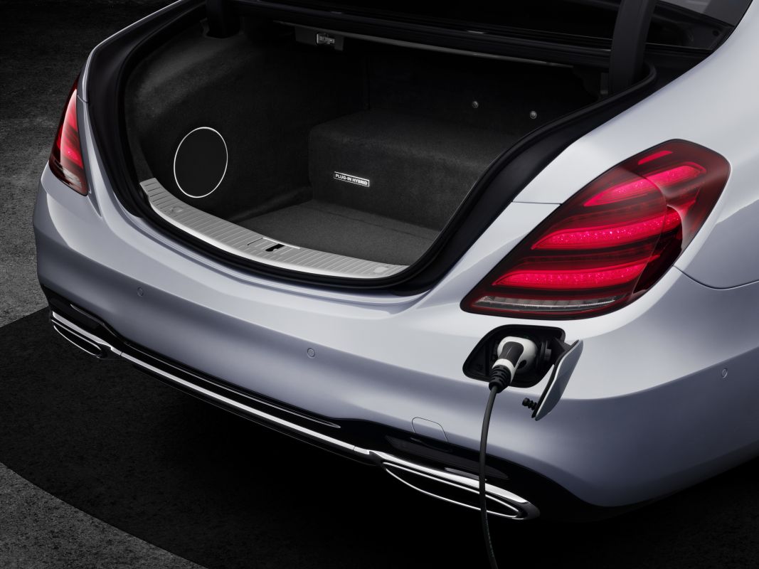 2018 Mercedes-Benz S 560e