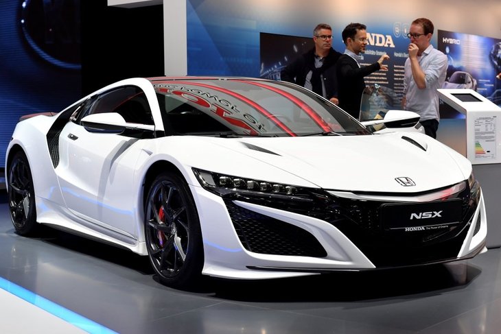 Frankfurt Otomobil Fuarı'nda 10 süper spor otomobili satın aldı!