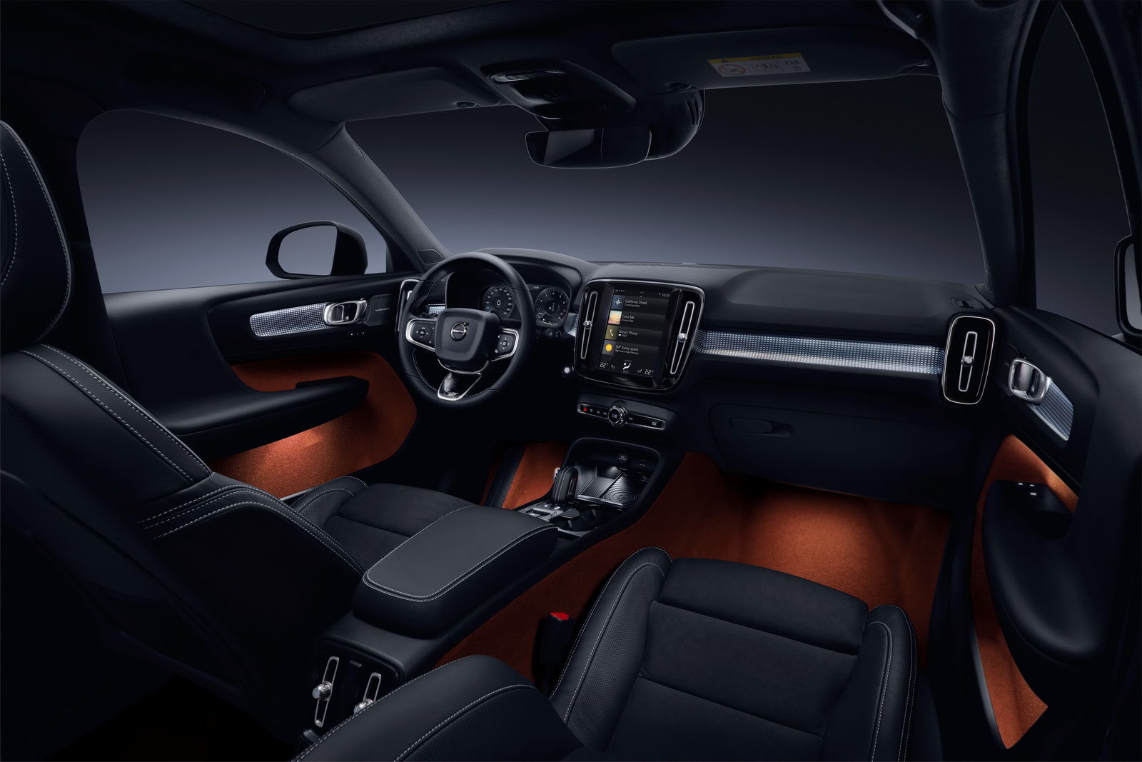 Volvo XC40 ortaya çıktı