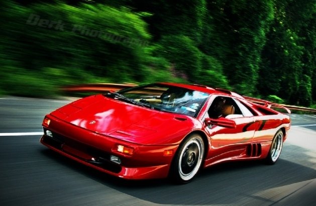 90'larda üretilen en güzel otomobiller