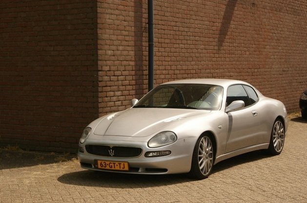 90'larda üretilen en güzel otomobiller