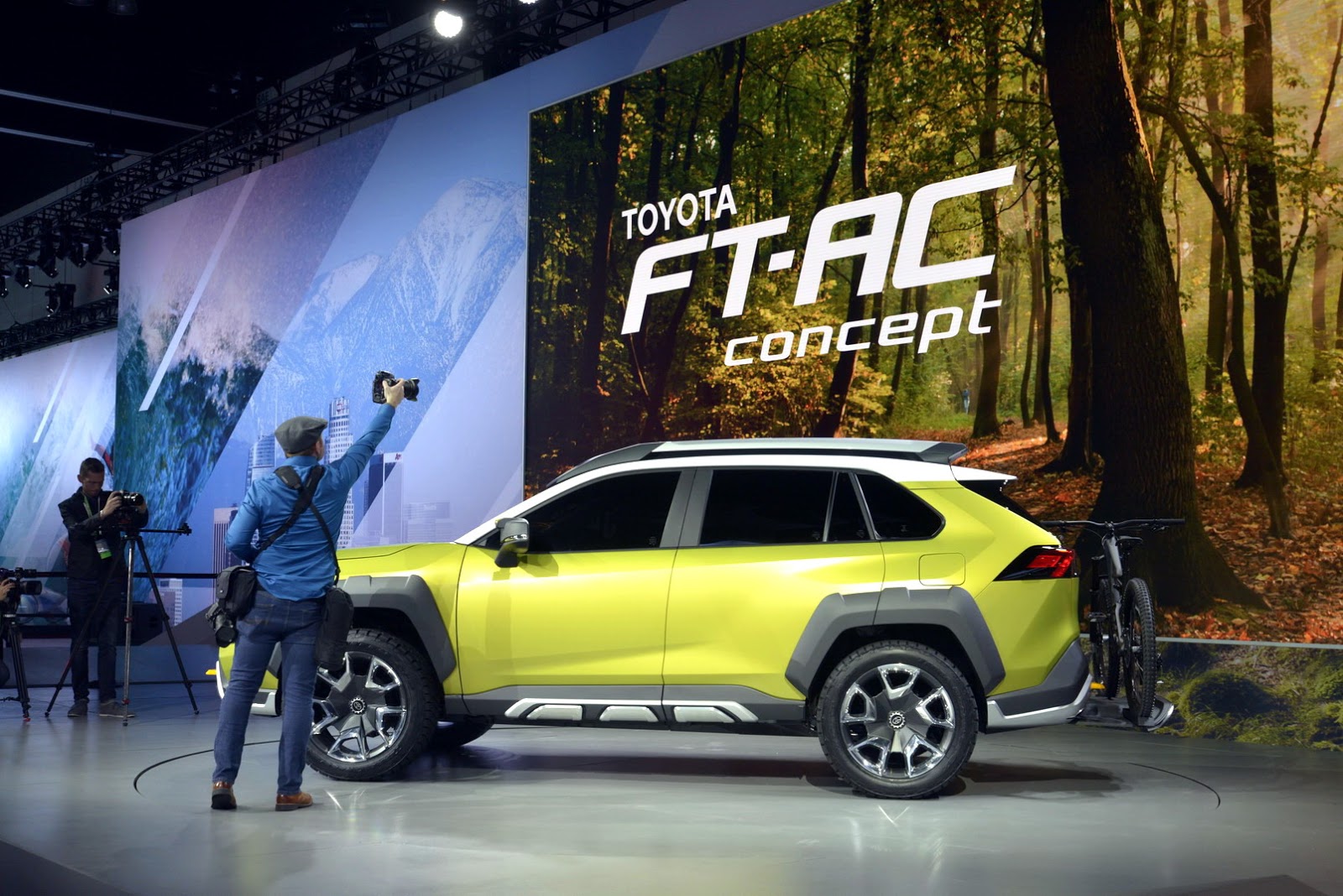 2018 Toyota FT-AC Concept