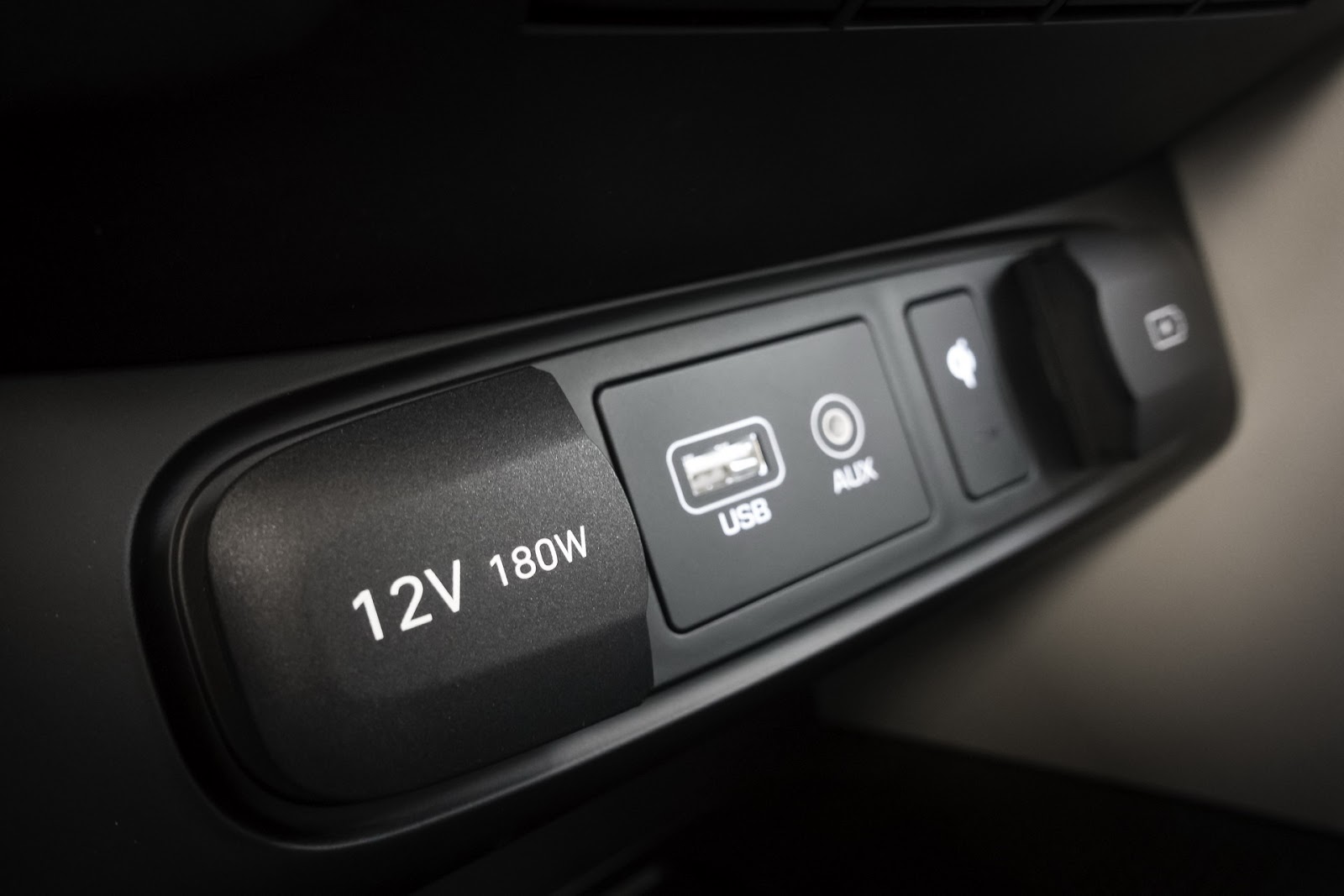 2019 Hyundai Veloster