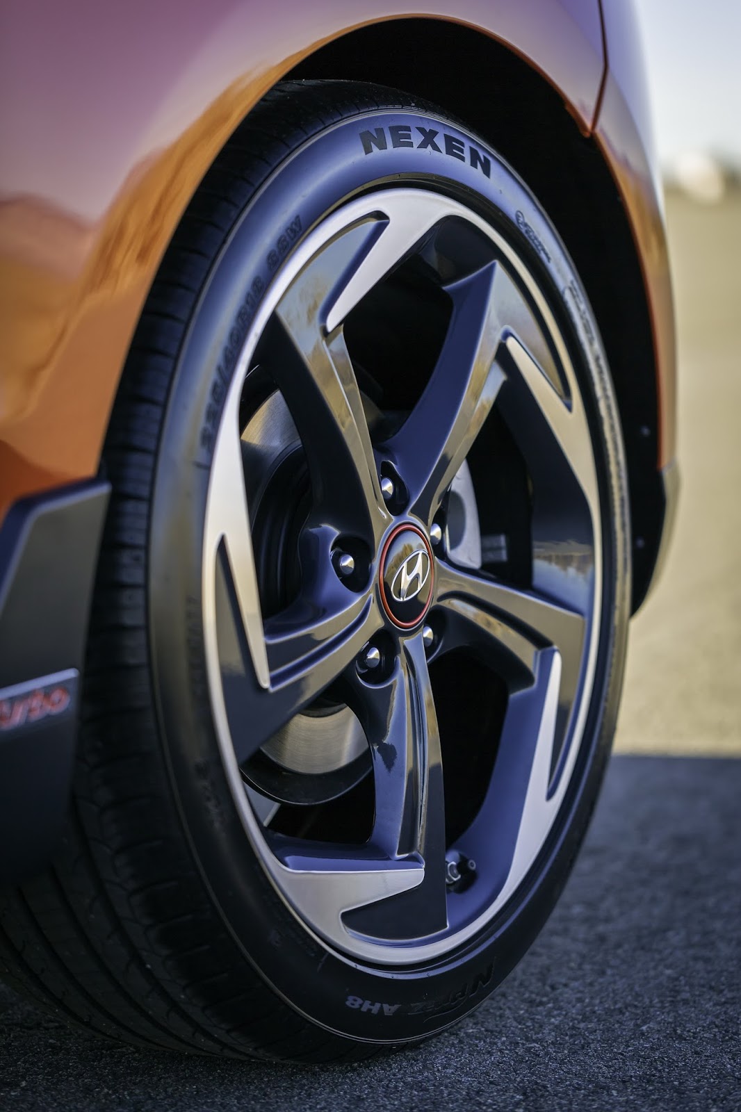 2019 Hyundai Veloster