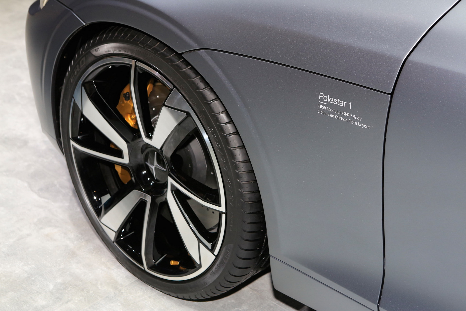 Polestar One Cenevre’de sergileniyor