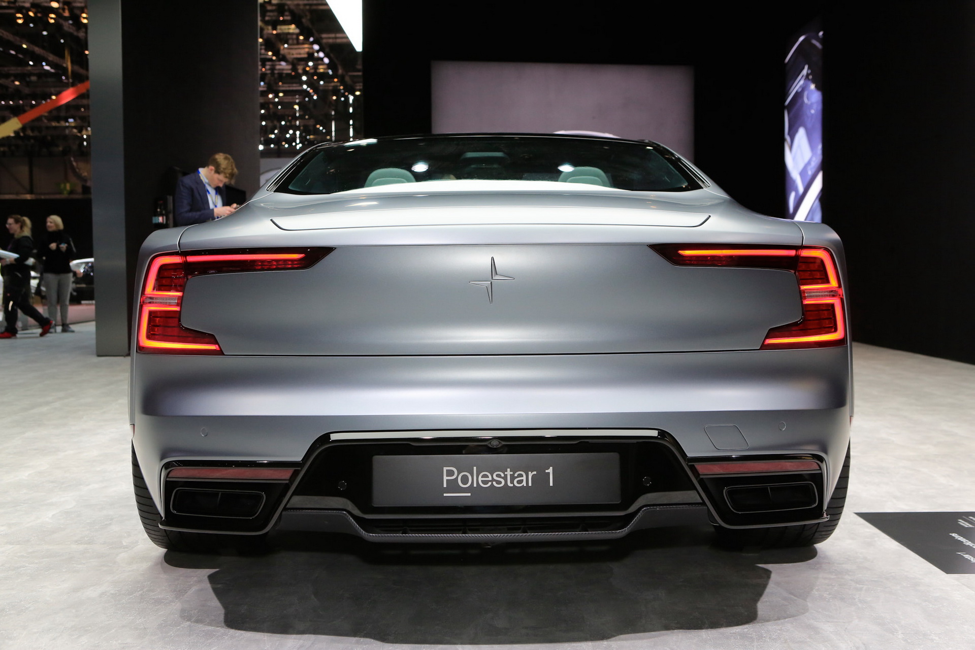 Polestar One Cenevre’de sergileniyor