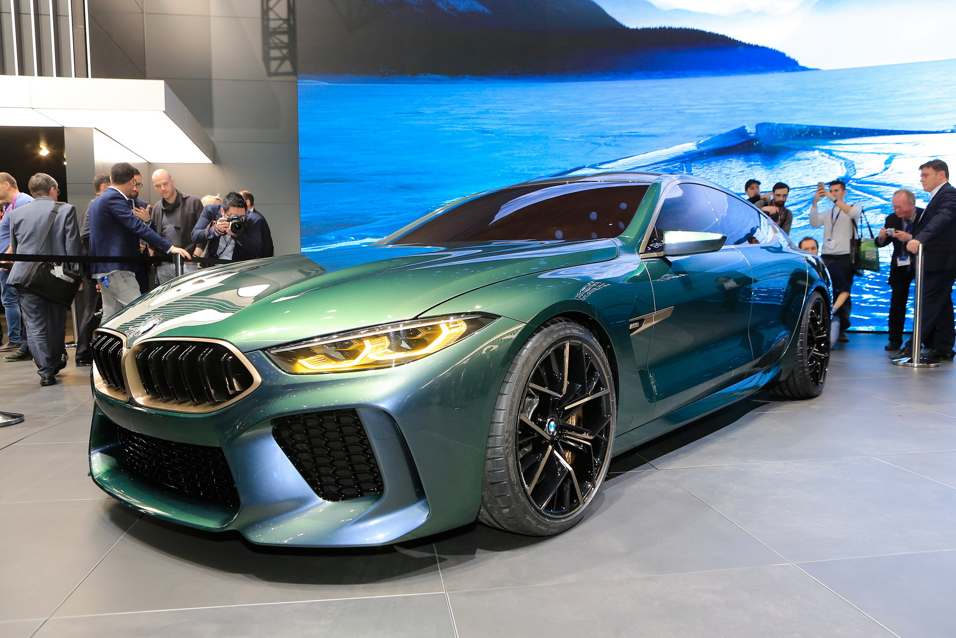 BMW M8 Gran Coupe konsepti ortaya çıktı