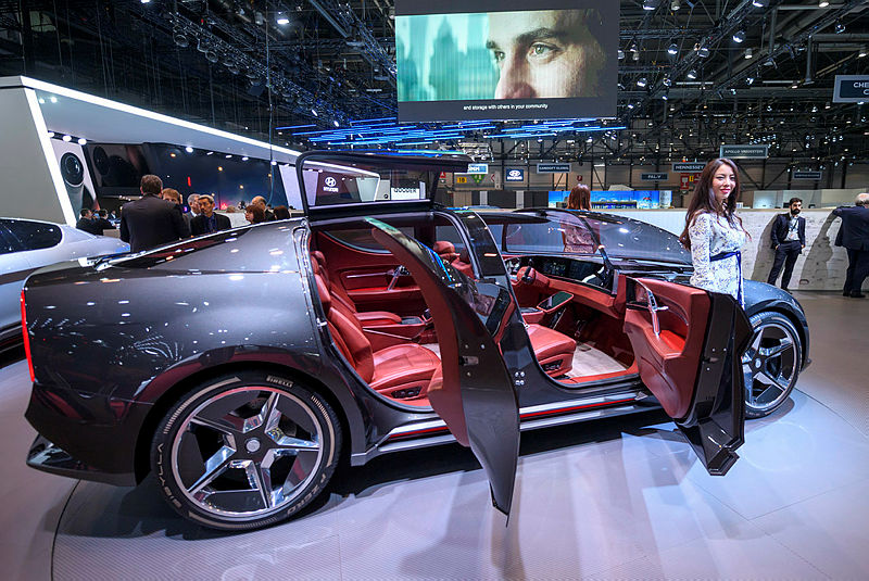 2018 Cenevre Otomobil Fuarı'ndan görüntüler