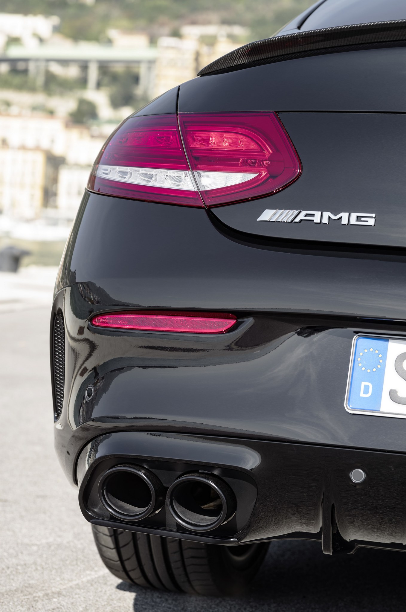 Mercedes C Serisi Coupe ve Cabrio yenilendi