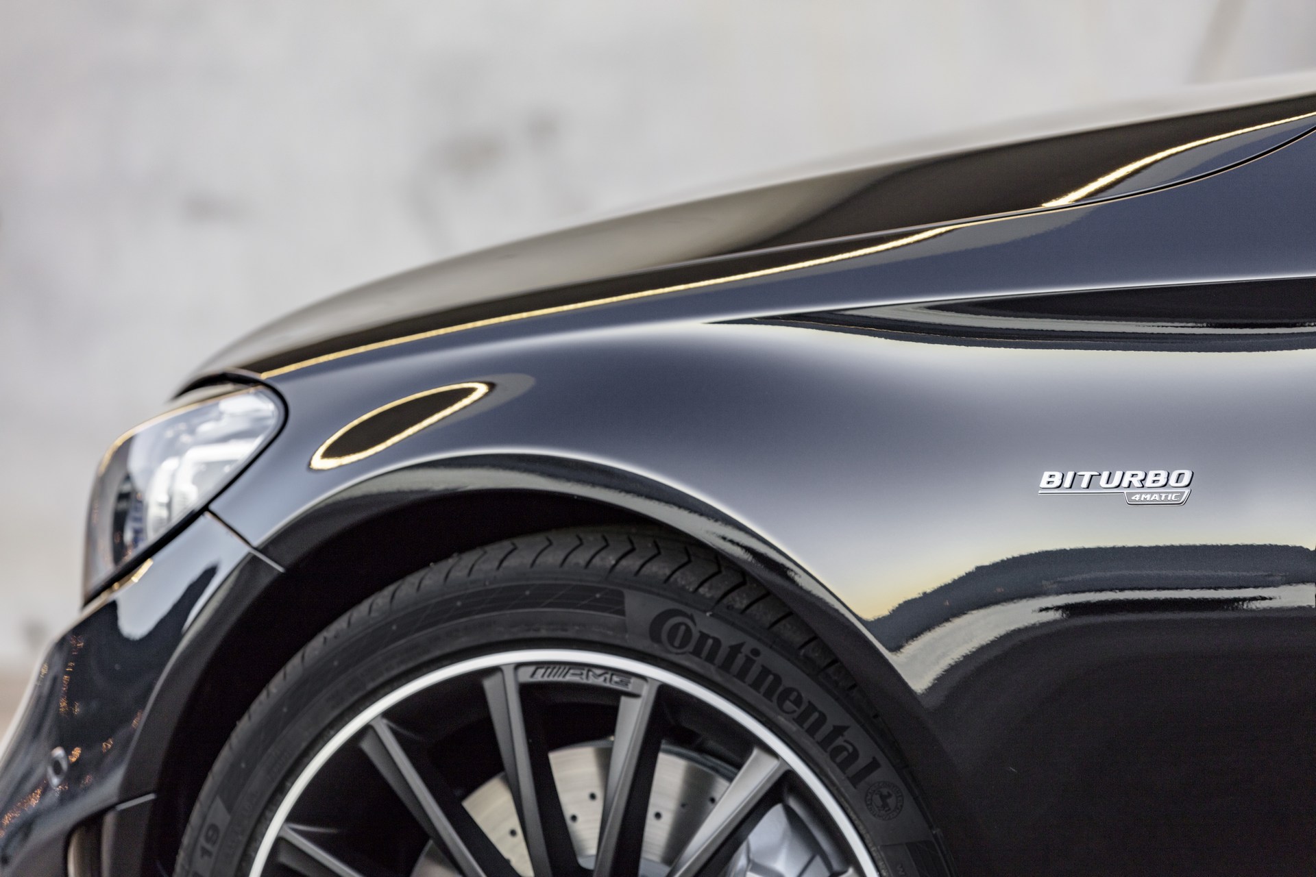 Mercedes C Serisi Coupe ve Cabrio yenilendi