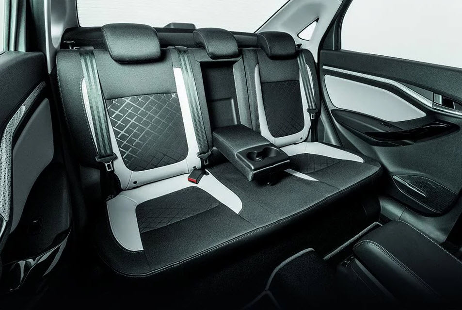 Yeni Lada Vesta Cross Sedan ortaya çıktı