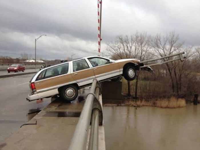 Hayrete düşüren kazalar