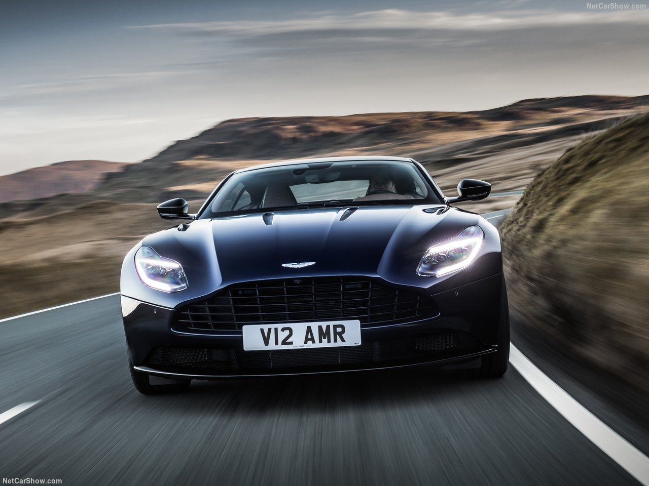 2019 Aston Martin DB11 AMR resmen ortaya çıktı