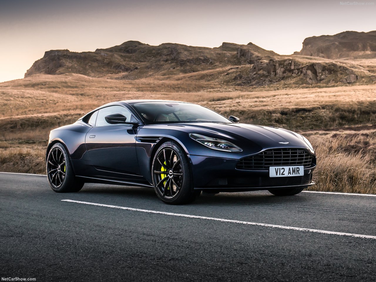 2019 Aston Martin DB11 AMR resmen ortaya çıktı