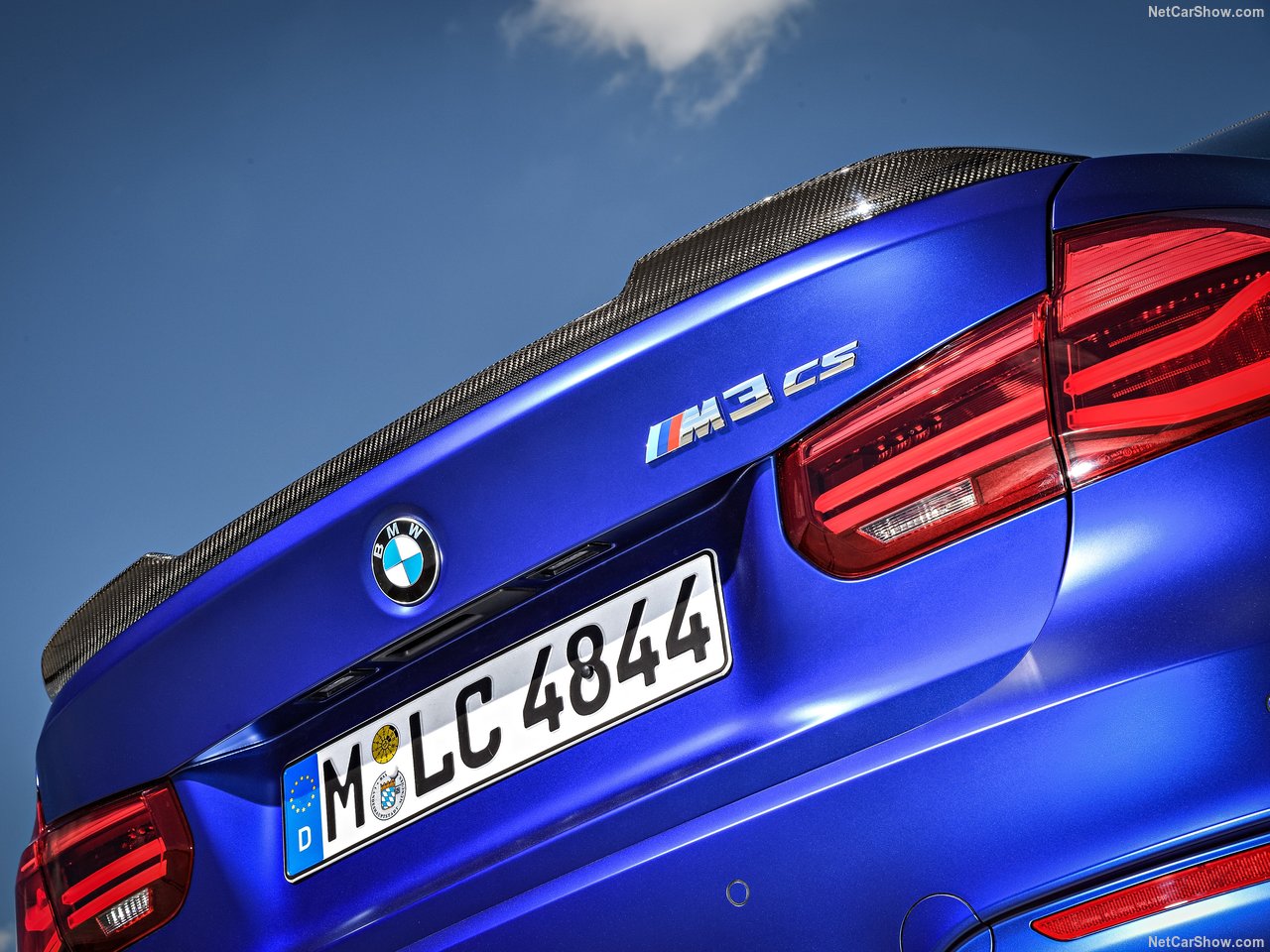 2018 BMW M3 CS neler sunuyor?
